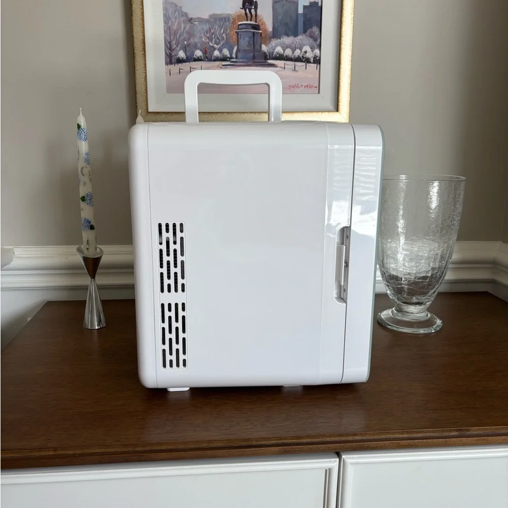 Cooluli White Mini Fridge